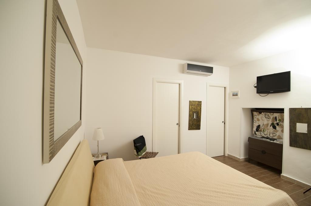 باري B&B La Uascezze الغرفة الصورة